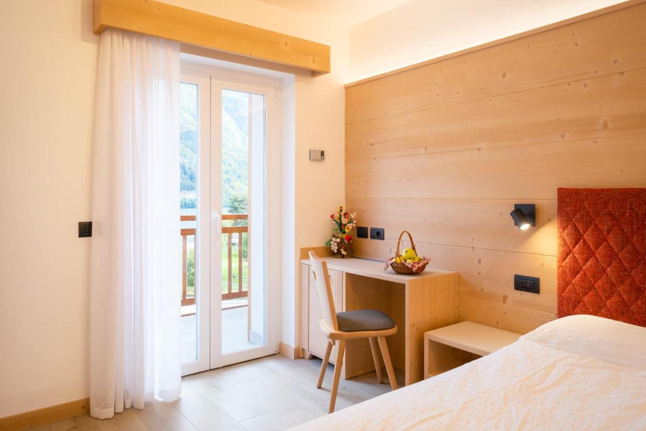 Hotel Zurigo Molveno Exterior photo