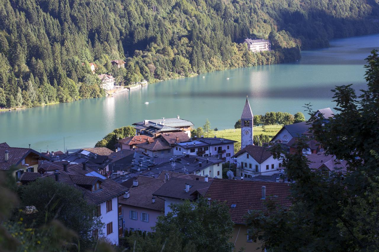 Hotel Zurigo Molveno Exterior photo